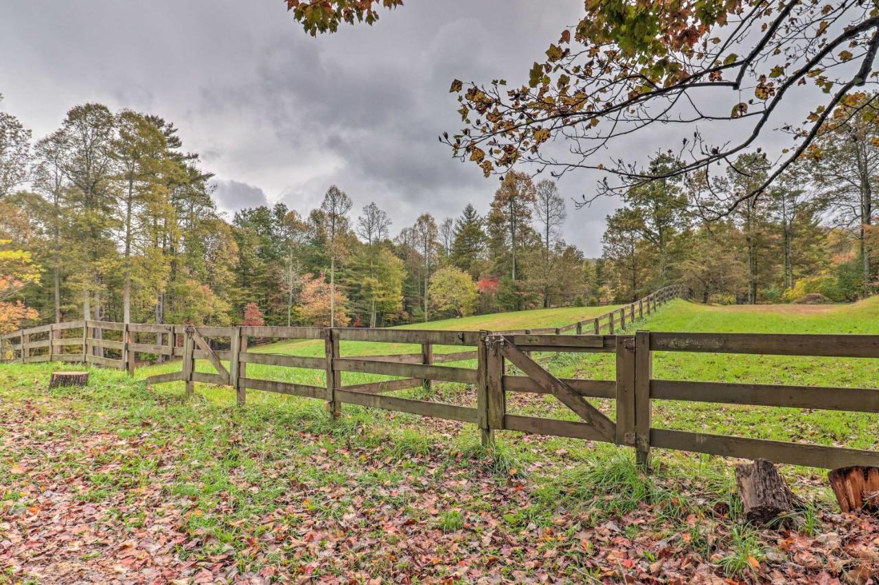 Rustic Hendersonville Farm Studio With Private Deck מראה חיצוני תמונה